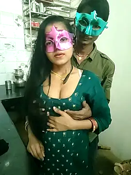 Snapshot of LOVE568 chatting on November 2025 05:33:01 AM LOVE568 online show from November 2025 05:33:01 AM