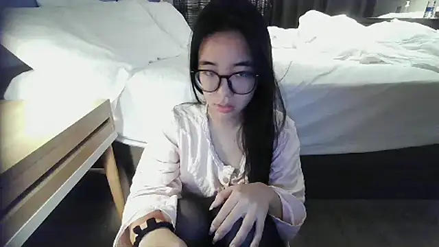 Snapshot of luluya1314 chatting on October 2025 08:13:01 AM luluya1314 online show from October 2025 08:13:01 AM