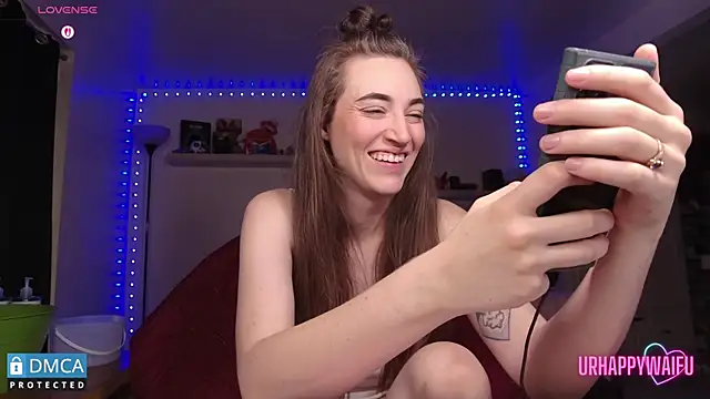 Snapshot of urhappywaifu chatting on October 2025 12:12:02 AM urhappywaifu online show from October 2025 12:12:02 AM
