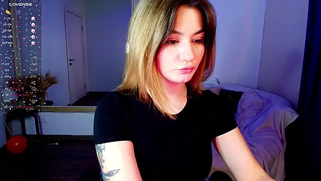 Dark Moni online show from November 2025 05:34:02 AM