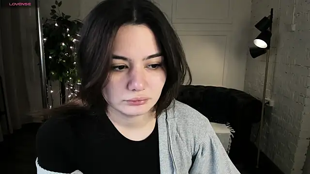 Dark Moni online show from March 2026 02:42:01 AM