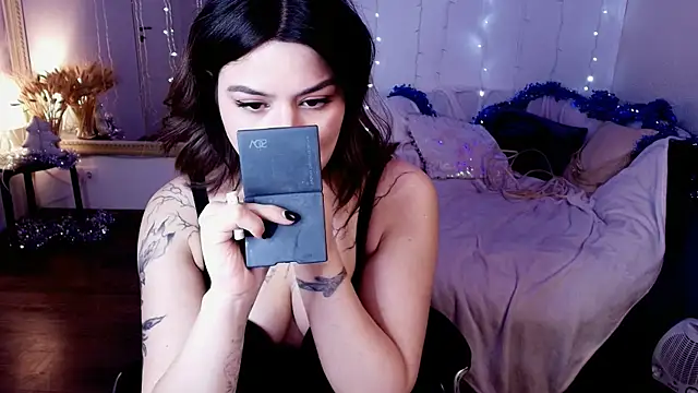 Snapshot of Dark_Moni chatting on December 2025 02:49:02 AM Dark Moni online show from December 2025 02:49:02 AM