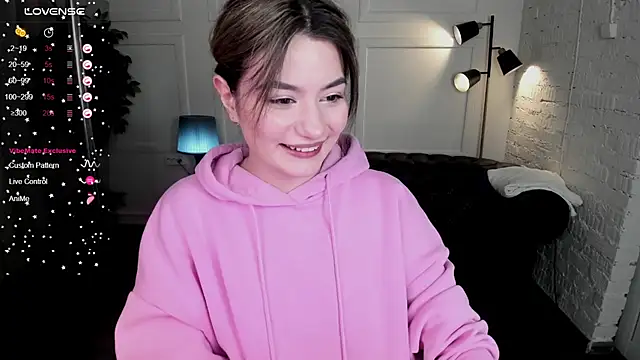 Dark Moni online show from November 2025 02:48:02 AM