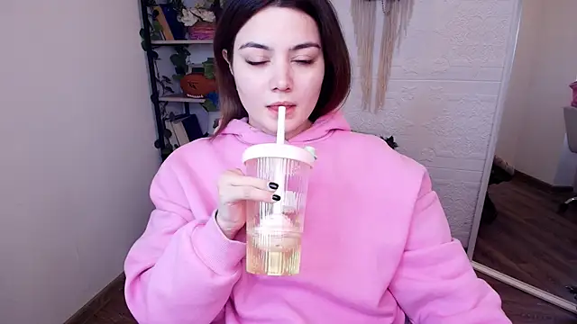 Dark Moni online show from December 2025 02:55:01 AM