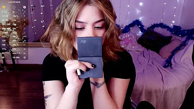 Dark Moni online show from December 2025 02:51:02 AM