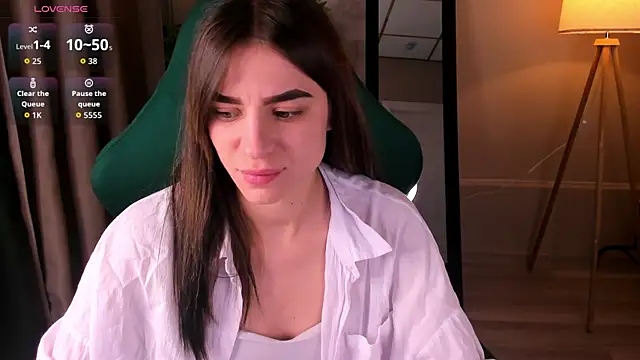 Snapshot of lasly_moon chatting on May 2026 11:50:01 PM lasly moon online show from May 2026 11:50:01 PM