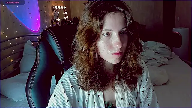 Snapshot of Agata_in_Wonderland chatting on September 2025 04:16:01 PM Agata in Wonderland online show from September 2025 04:16:01 PM