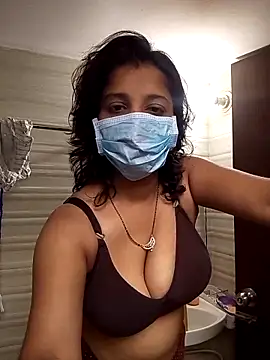 Love Foreverr12 online show from November 2025 11:03:01 AM