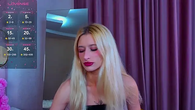 Snapshot of Monica_Leen chatting on November 2025 06:17:01 AM Monica Leen online show from November 2025 06:17:01 AM