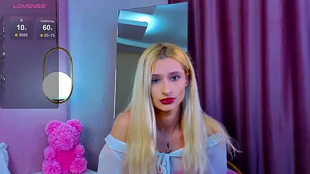 Snapshot of Monica_Leen chatting on October 2025 06:36:01 AM Monica Leen online show from October 2025 06:36:01 AM