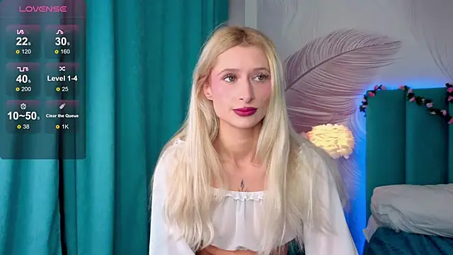 Snapshot of Monica_Leen chatting on December 2025 06:23:01 AM Monica Leen online show from December 2025 06:23:01 AM