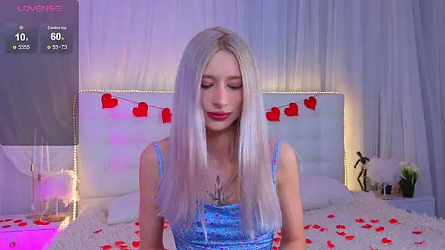 Snapshot of Monica_Leen chatting on February 2026 06:24:01 AM Monica Leen online show from February 2026 06:24:01 AM