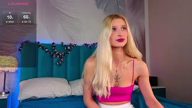 Snapshot of Monica_Leen chatting on December 2025 06:39:03 AM Monica Leen online show from December 2025 06:39:03 AM