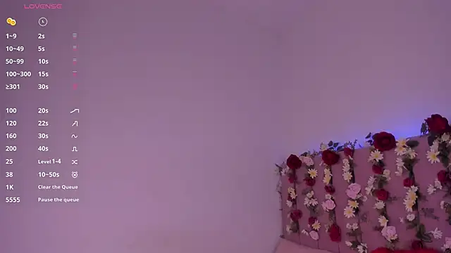 MiaWonderfull online show from April 2026 11:09:02 PM