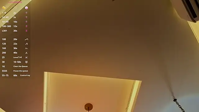 Snapshot of MiaWonderfull chatting on June 2026 03:01:01 AM MiaWonderfull online show from June 2026 03:01:01 AM