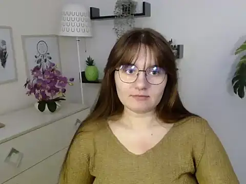 Julie Diamond online show from November 2025 01:49:01 PM