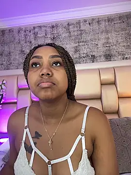 Snapshot of AngelaRoberts chatting on February 2026 08:08:02 PM AngelaRoberts online show from February 2026 08:08:02 PM