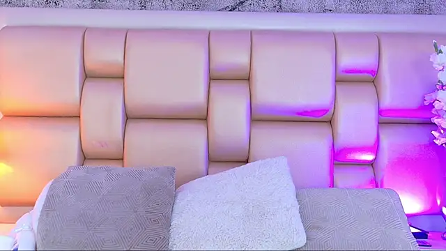 AngelaRoberts online show from April 2026 08:16:02 PM