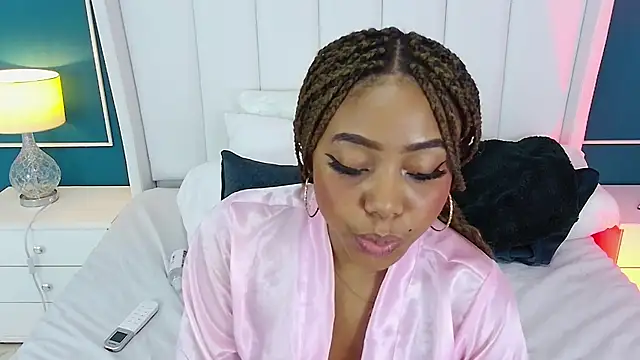 Snapshot of AngelaRoberts chatting on September 2025 03:56:01 PM AngelaRoberts online show from September 2025 03:56:01 PM