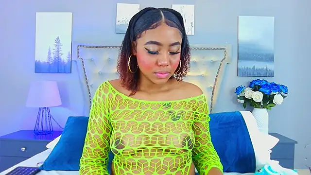 Snapshot of AngelaRoberts chatting on January 2026 04:07:01 AM AngelaRoberts online show from January 2026 04:07:01 AM