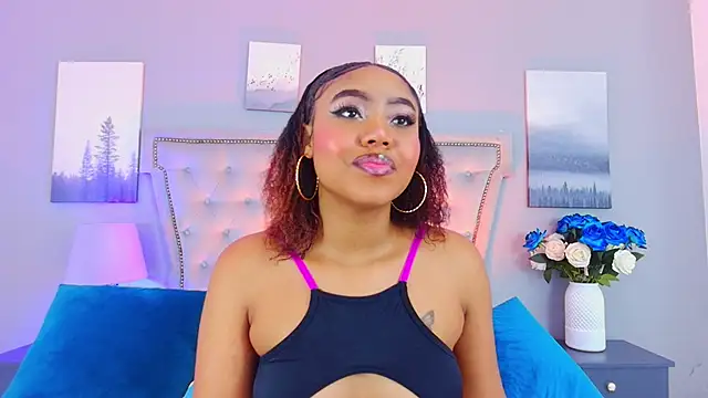 Snapshot of AngelaRoberts chatting on January 2026 03:35:02 AM AngelaRoberts online show from January 2026 03:35:02 AM