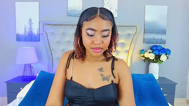 Snapshot of AngelaRoberts chatting on January 2026 03:46:01 AM AngelaRoberts online show from January 2026 03:46:01 AM