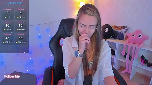 Snapshot of Little_Rockk chatting on October 2025 04:24:02 AM Little Rockk online show from October 2025 04:24:02 AM