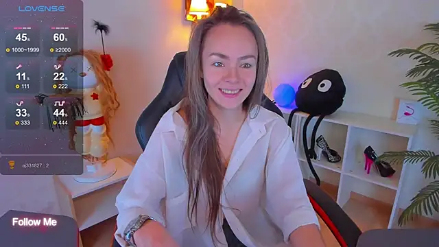 Snapshot of Little_Rockk chatting on October 2025 04:43:01 AM Little Rockk online show from October 2025 04:43:01 AM