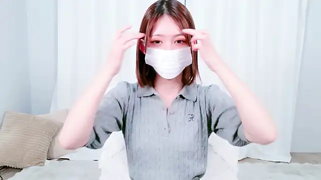 NANA chan 1 online show from November 2025 07:01:02 AM