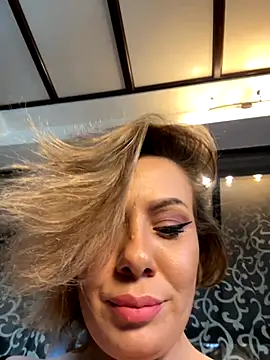 emmasweett11 online show from December 2025 12:40:01 PM