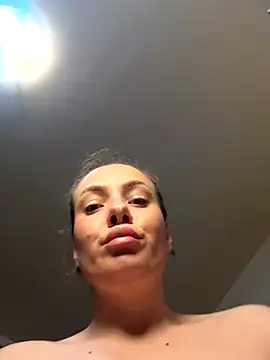 emmasweett11 online show from October 2025 12:39:02 PM