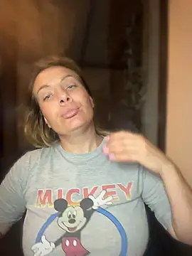 emmasweett11 online show from June 2026 09:43:02 PM