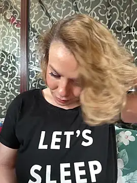 emmasweett11 online show from March 2026 11:44:01 AM