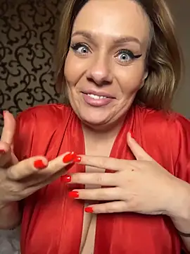 emmasweett11 online show from April 2026 02:04:02 AM