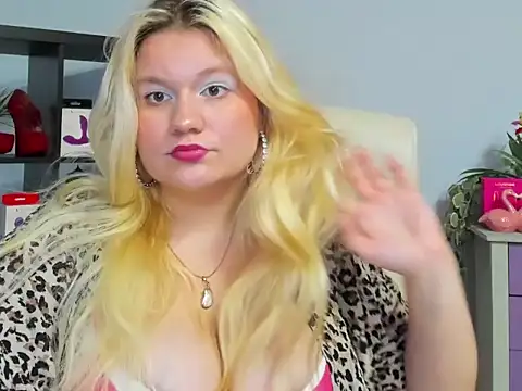 Snapshot of samantha_darling chatting on June 2026 02:17:02 PM samantha darling online show from June 2026 02:17:02 PM