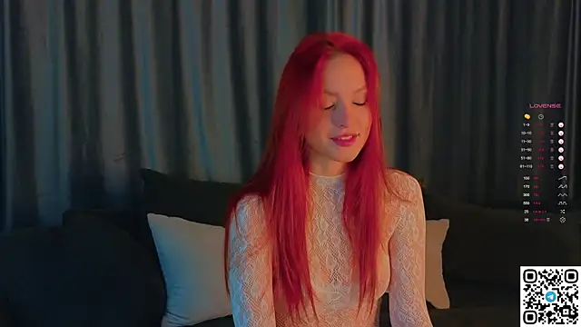GildedKitten online show from October 2025 05:58:02 PM