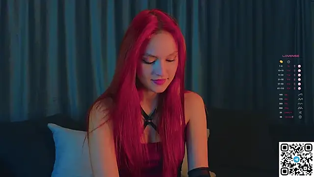 GildedKitten online show from October 2025 06:08:02 PM