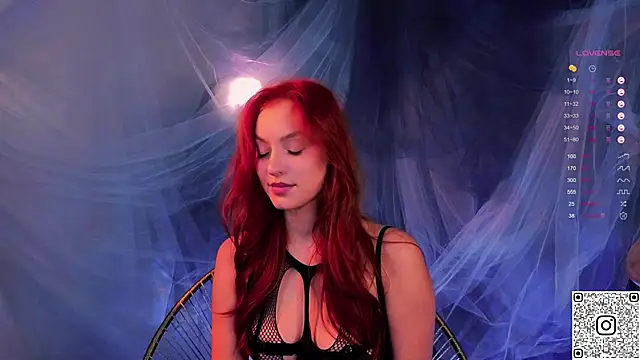 GildedKitten online show from November 2025 06:29:02 PM