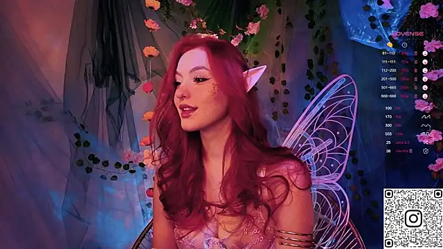 GildedKitten online show from November 2025 05:47:01 PM