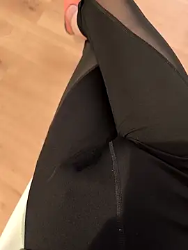 luckylover2024 online show from March 2026 06:20:02 PM