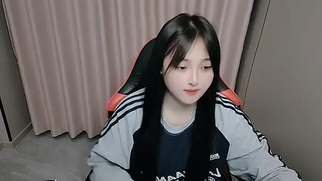 xxz98 online show from April 2026 01:24:01 PM