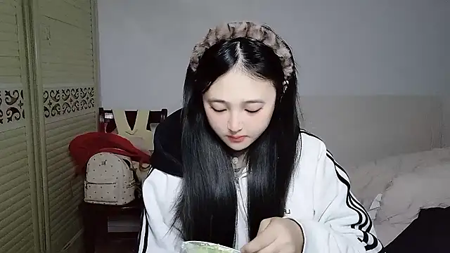 xxz98 online show from January 2026 03:40:02 PM