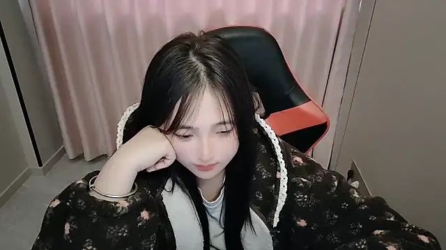 xxz98 online show from April 2026 07:45:01 AM