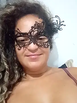 Snapshot of RaphinhaSanches chatting on December 2025 09:03:01 AM RaphinhaSanches online show from December 2025 09:03:01 AM