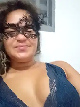 RaphinhaSanches online show from December 2025 10:17:02 AM