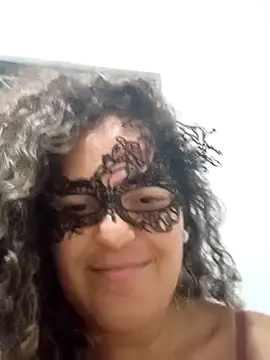 Snapshot of RaphinhaSanches chatting on December 2025 05:52:02 PM RaphinhaSanches online show from December 2025 05:52:02 PM