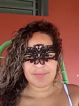 Snapshot of RaphinhaSanches chatting on November 2025 01:14:02 PM RaphinhaSanches online show from November 2025 01:14:02 PM