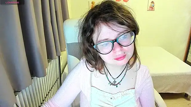 Snapshot of MilisaSweet777 chatting on October 2025 07:15:02 PM MilisaSweet777 online show from October 2025 07:15:02 PM