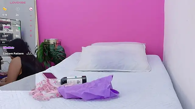 Daddyfavouritegirl online show from September 2025 08:04:02 PM