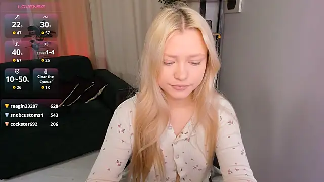 Millie Vanillies online show from September 2025 09:53:01 PM